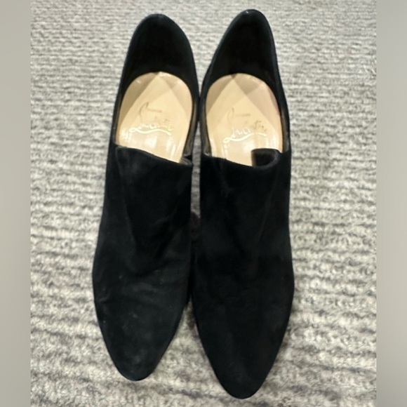 CHRISTIAN LOUBOUTIN Suede D'Orsay Pumps, size 7 - Picture 2 of 10
